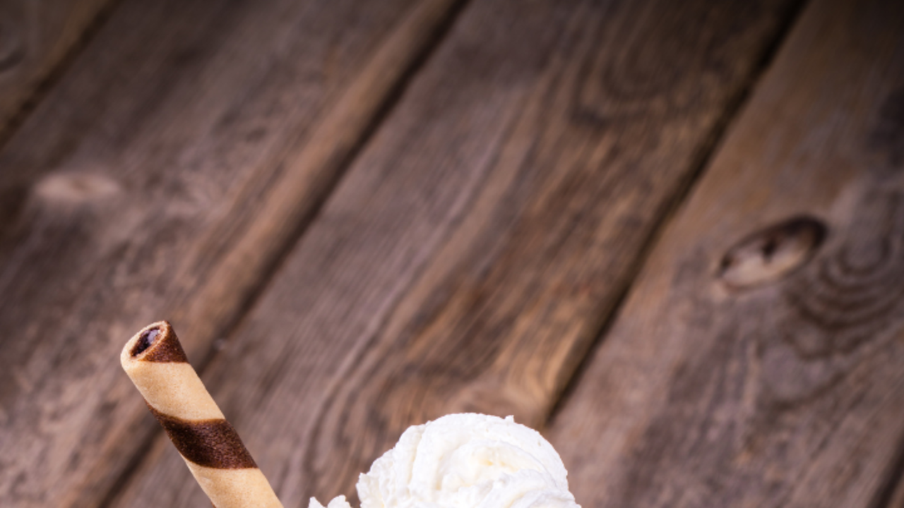 Hot Chocolate Float