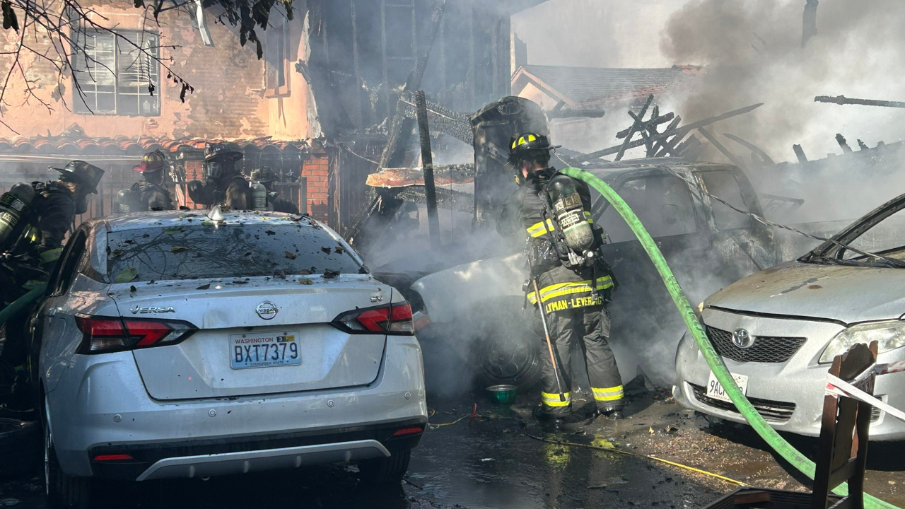 Oakland Fire: Large Smoke At Bay Area Neighbourhood, Fire Crew At Work