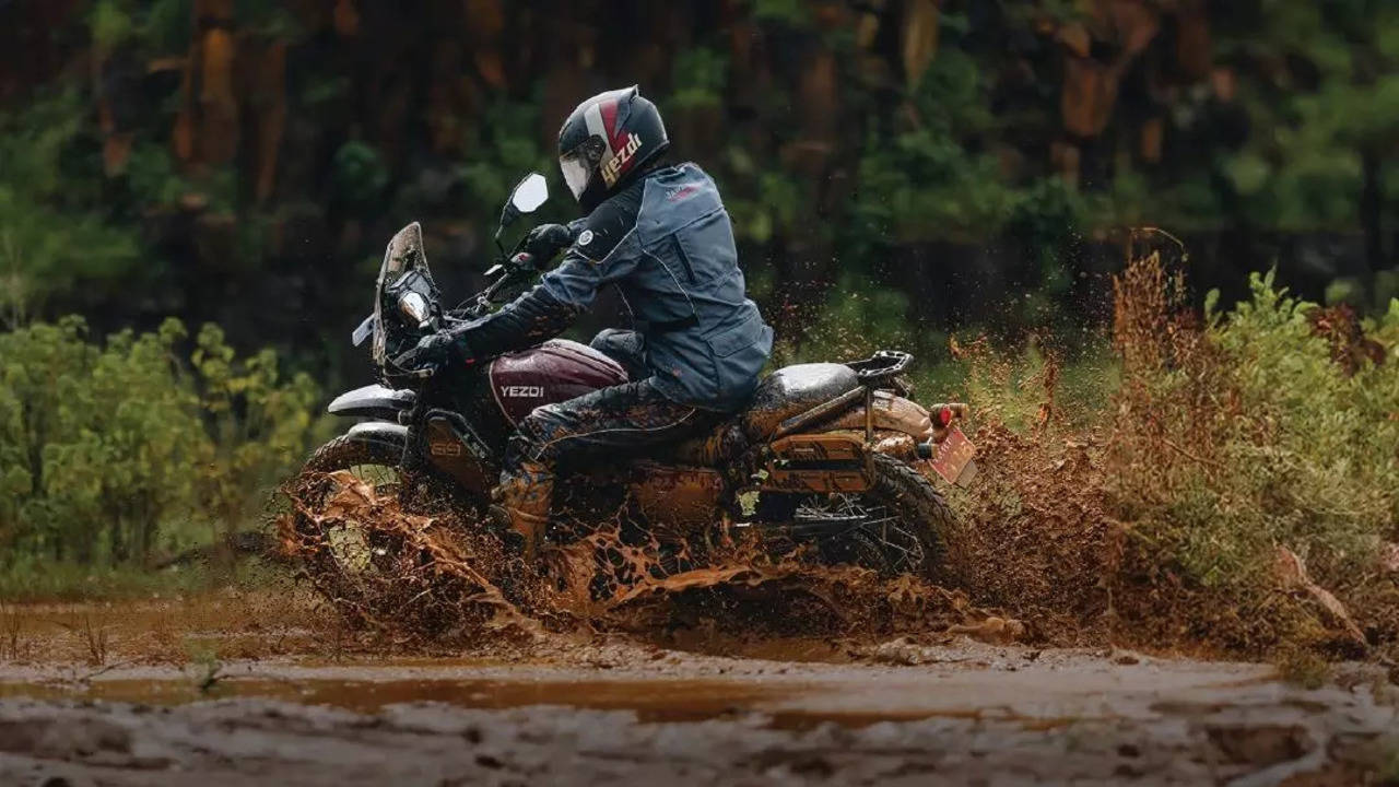 5 best adventure bikes to buy under rs 5 lakh