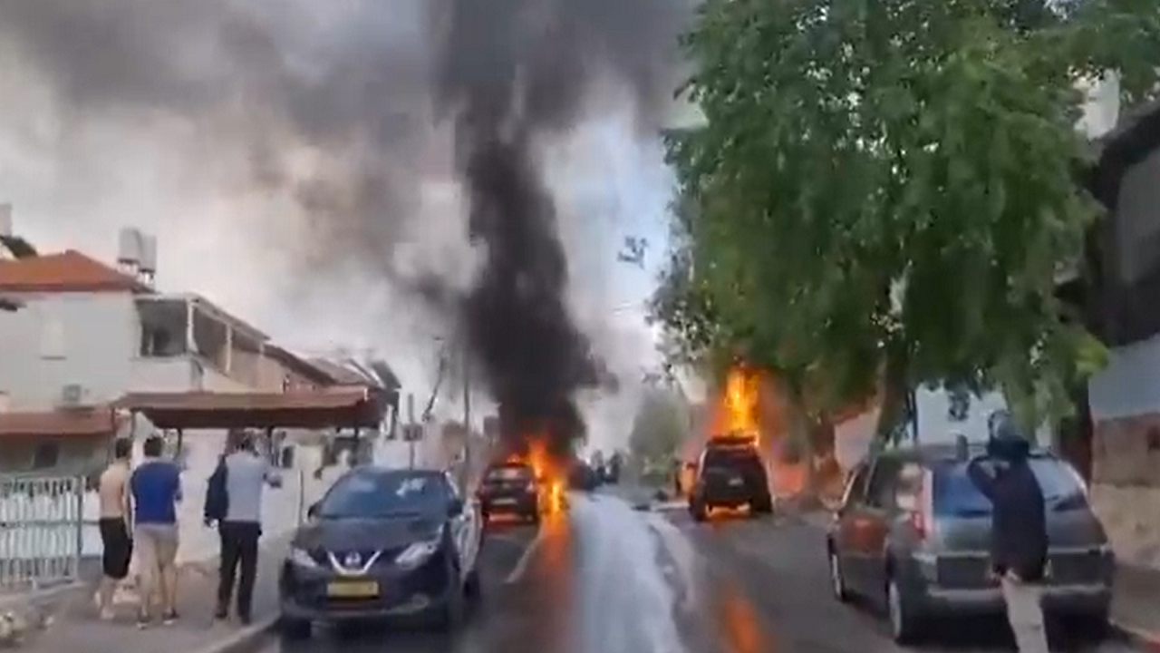 hezbollah fires over 90 rockets towards northern israel's hafia, idf retaliates - video