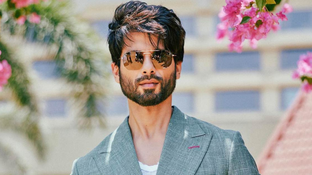 shahid kapoor rents out luxurious mumbai apartment for rs 20 lakh monthly rent. joins likes of ranveer singh, kartik aaryan