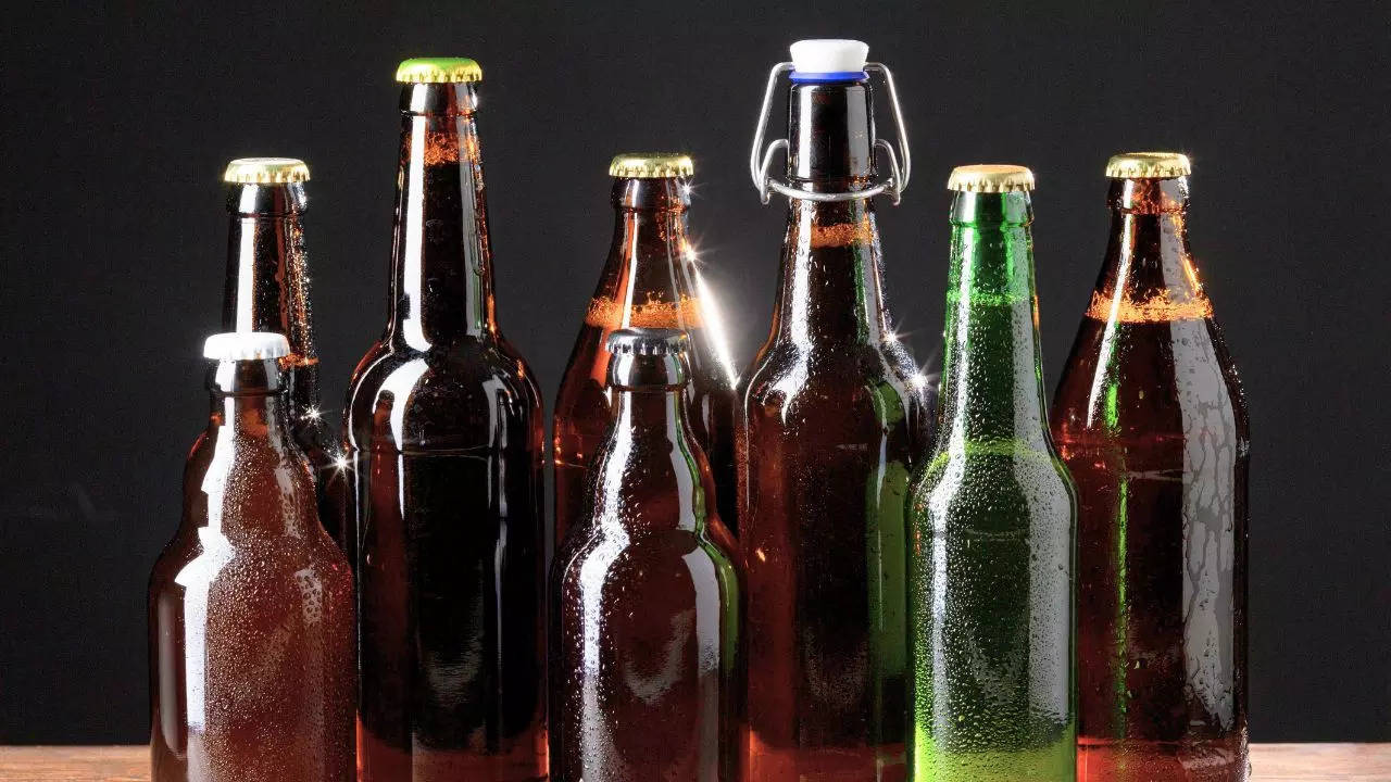 green or brown, does the colour of your beer bottle change how it tastes?