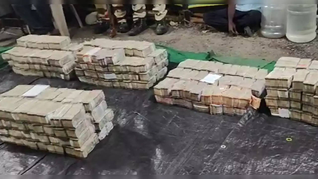 massive! rs 900 cr drug haul in delhi: ncb seizes 82.5 kg of cocaine, amit shah praises federal agency