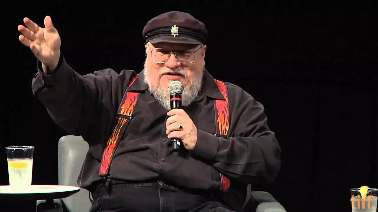 george r.r. martin's typewriter obsession - why he chooses vintage tech to write 'game of thrones'