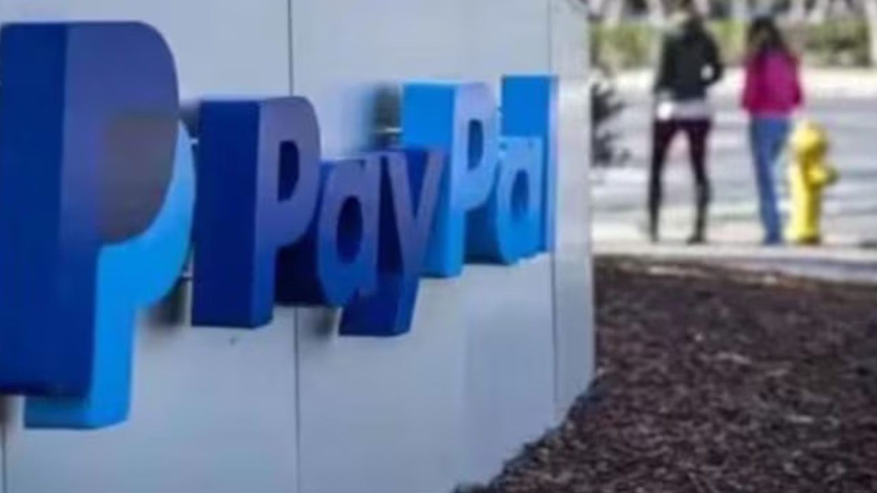 paypal down? thousands furious as issues plague payment service