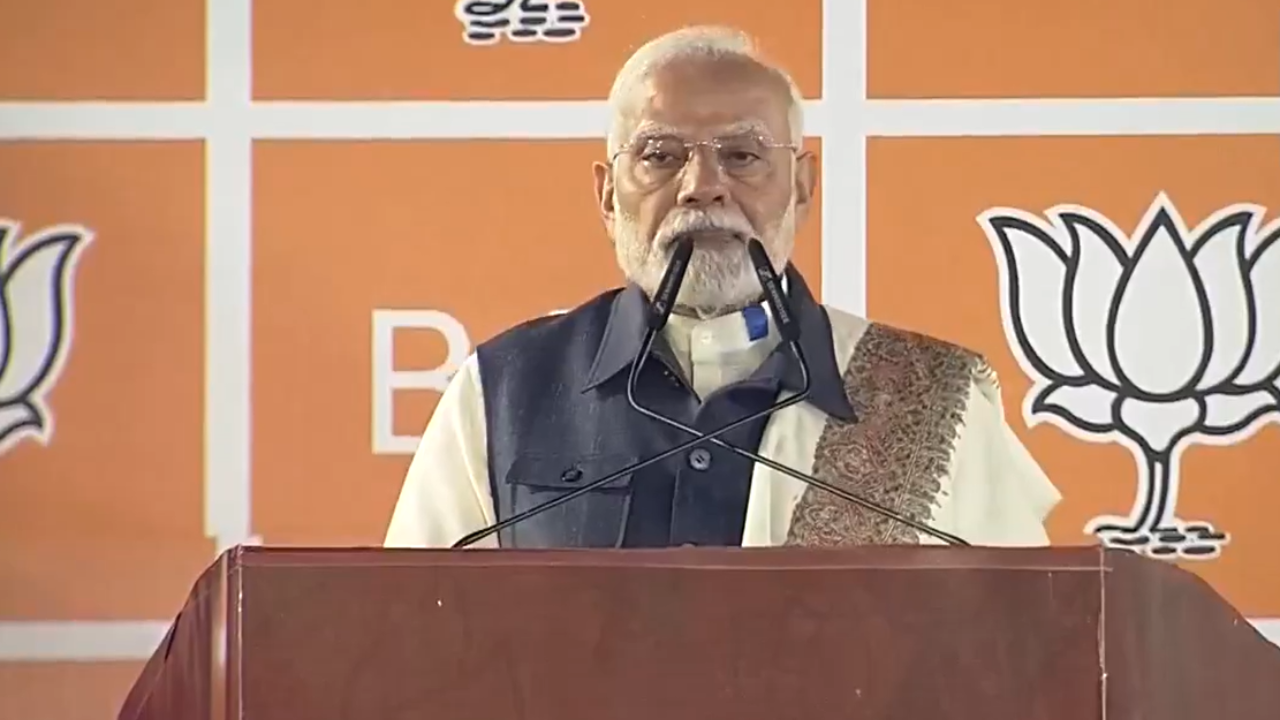 'negative politics defeated': pm modi in his 1st address after maharashtra poll victory - watch