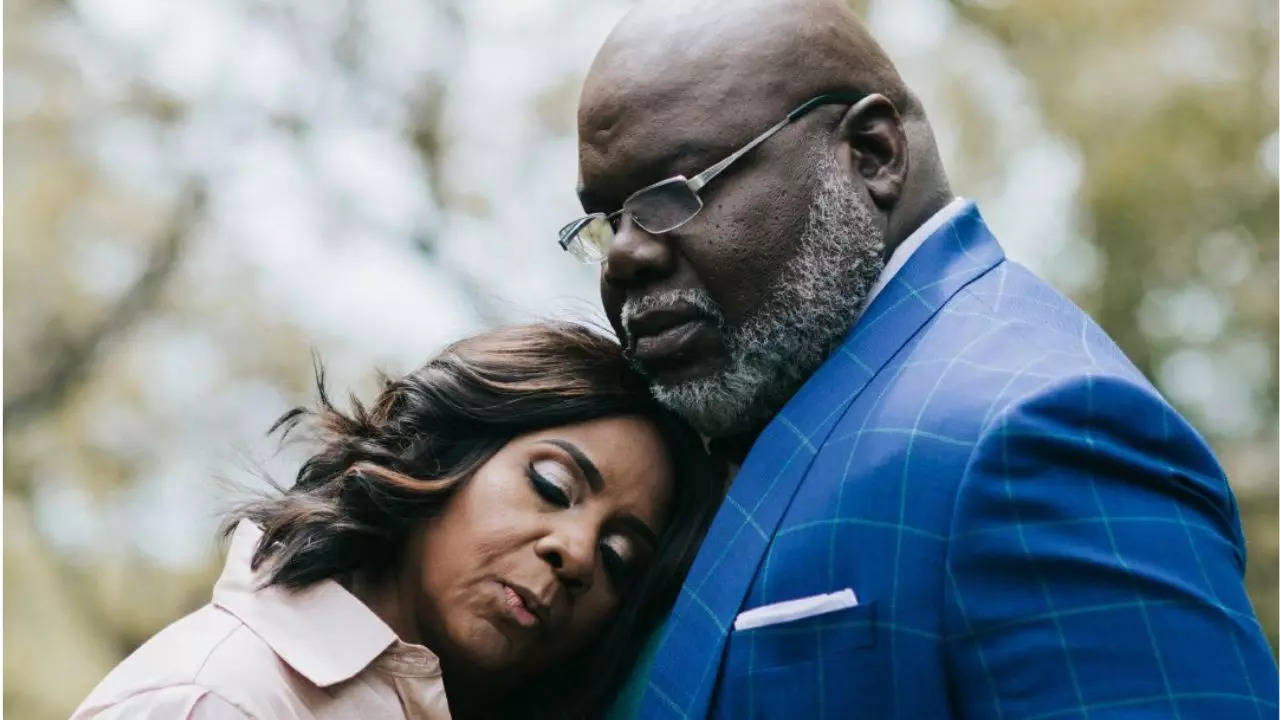 td jakes family: all about dallas bishop's wife serita and their children sarah, cora, jermaine, thomas jr., and jamar