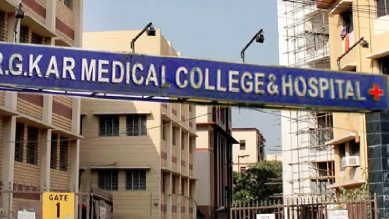 cbi files chargesheet in rg kar medical college financial irregularities case