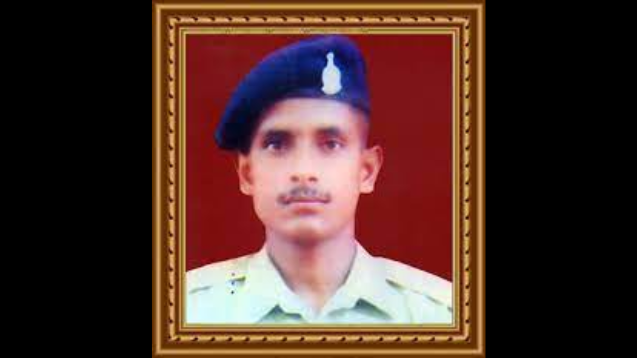 26 11 hero: locals rename maharashtra's village sultanpur after martyr rahul shinde