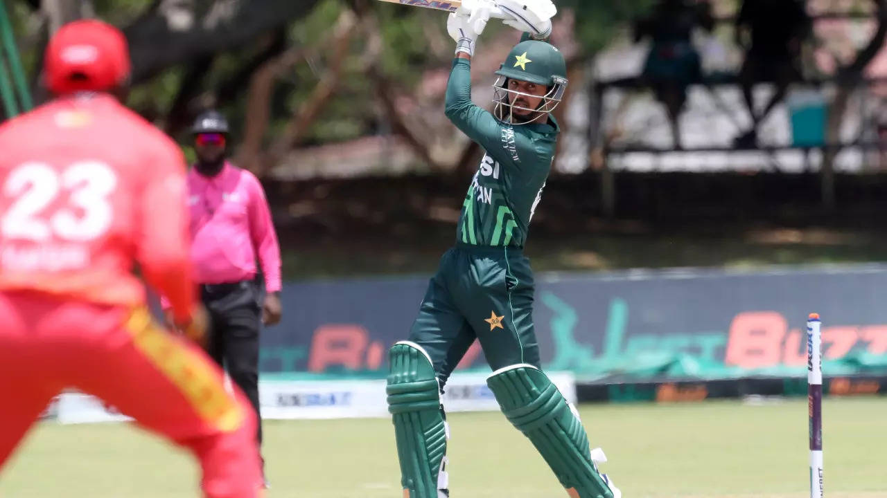 zimbabwe vs pakistan 1st t20i live cricket score updates from bulawayo zim vs pak scorecard