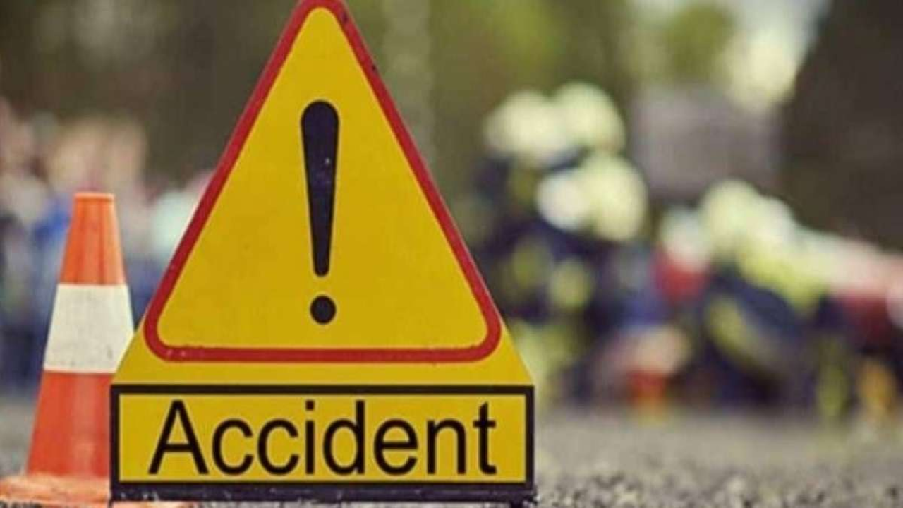 five mbbs students killed as car collides with bus in kerala's alappuzha